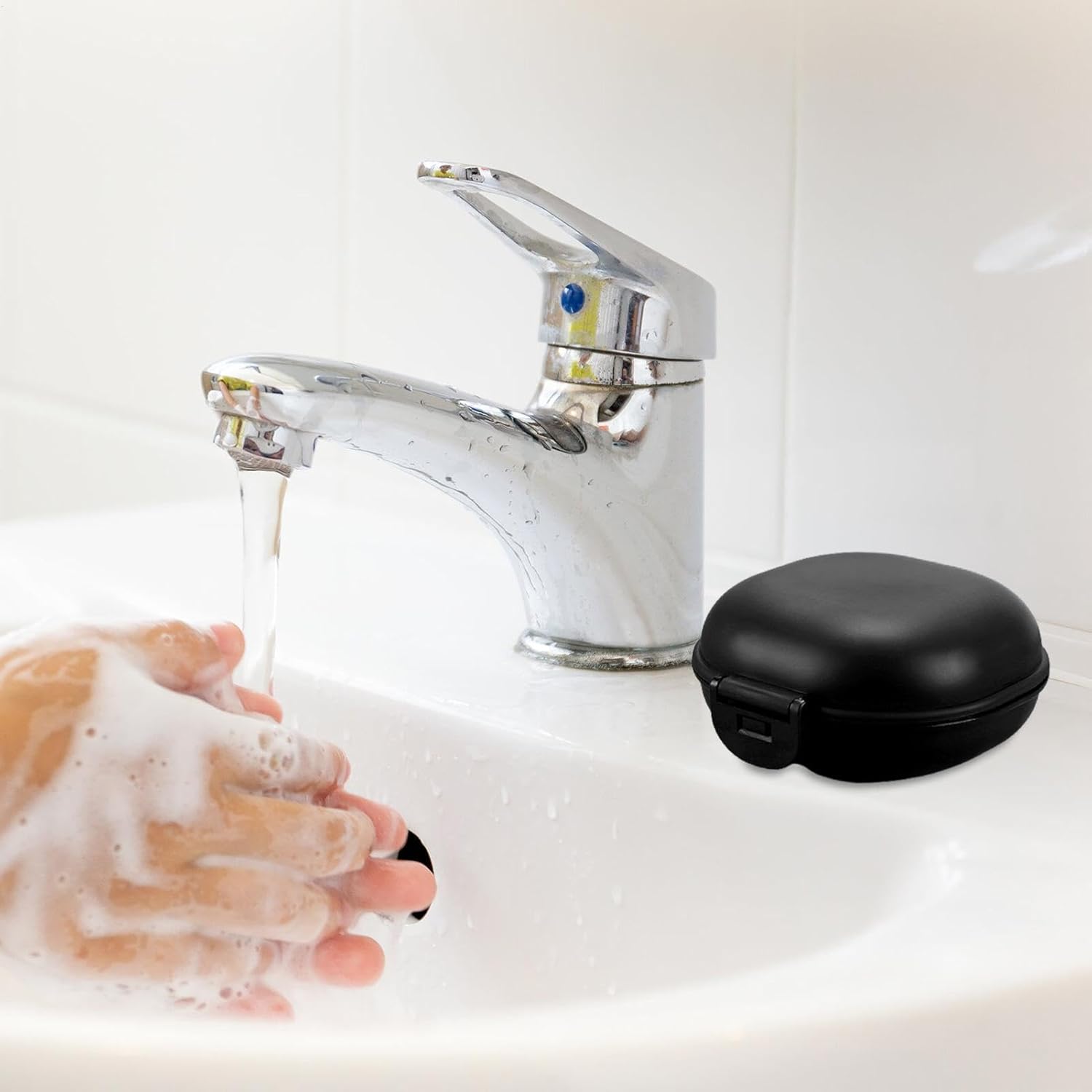 Travel Shampoo Bar Holder with Leak-Proof Lid 1