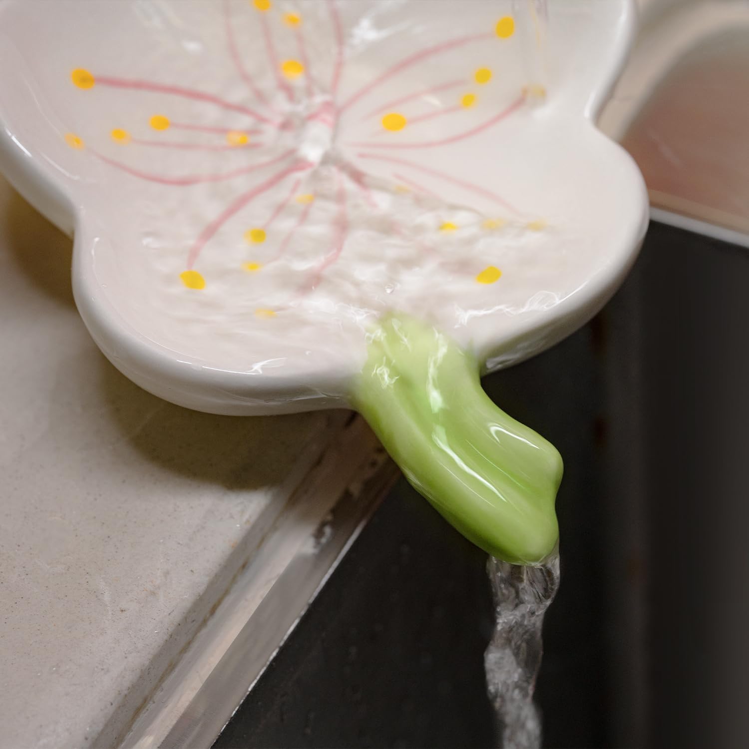 LINXUXIE Ceramic Soap Dish Holder with Floral Design