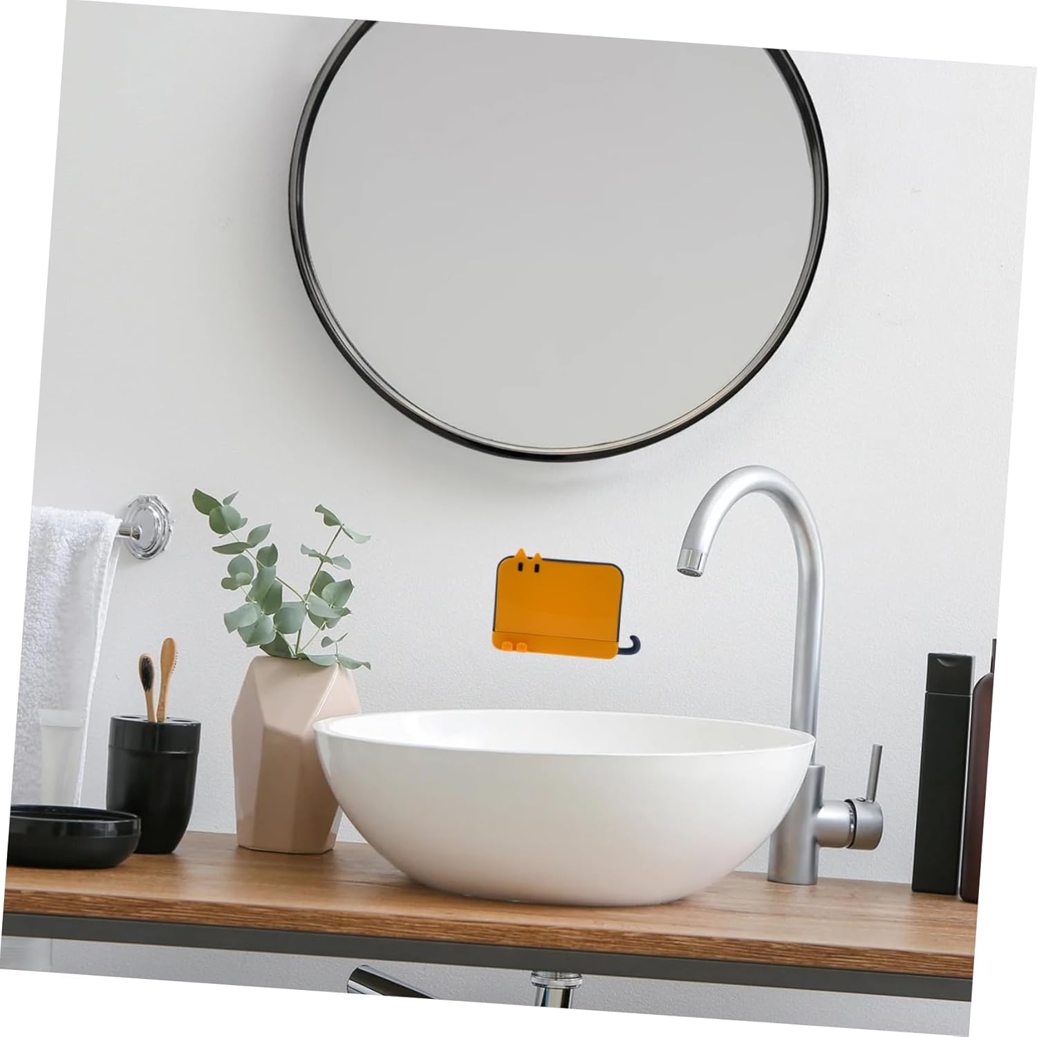 HOLIDYOYO Wall-Mounted Soap Dish with Lid