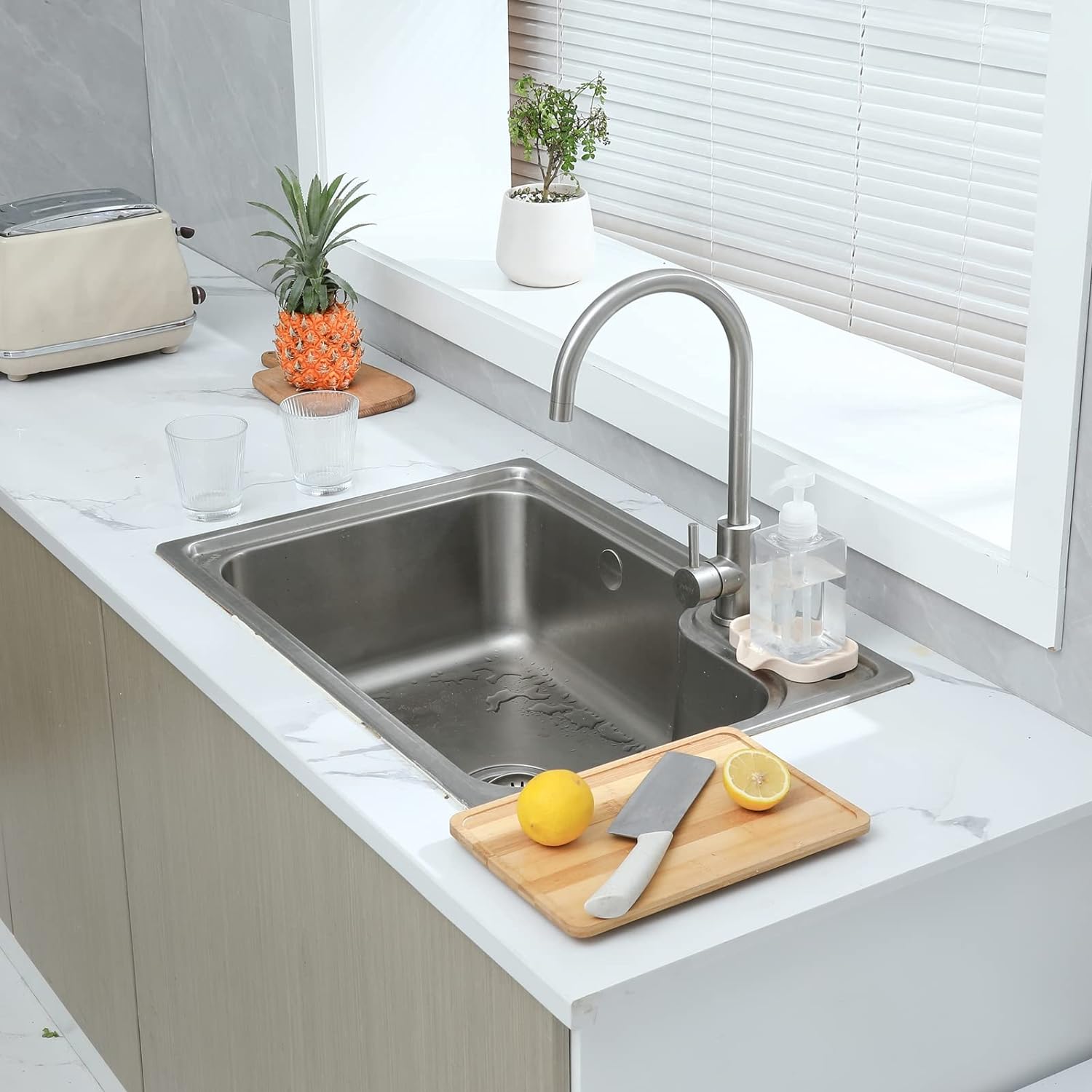 Silicone Bathroom Soap Dish with Drain Spout