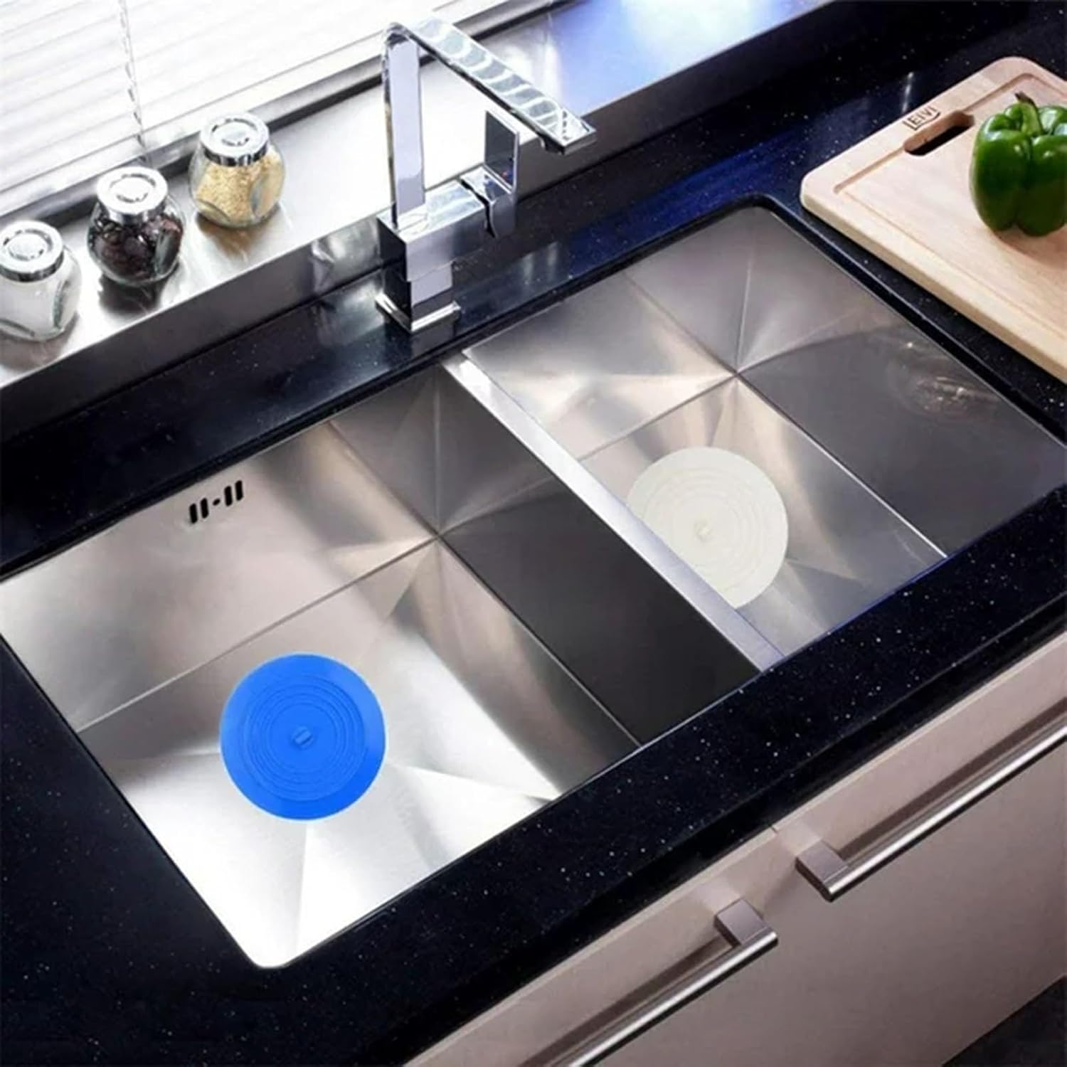 Silicone Tub Stopper with Strong Suction Black One Size