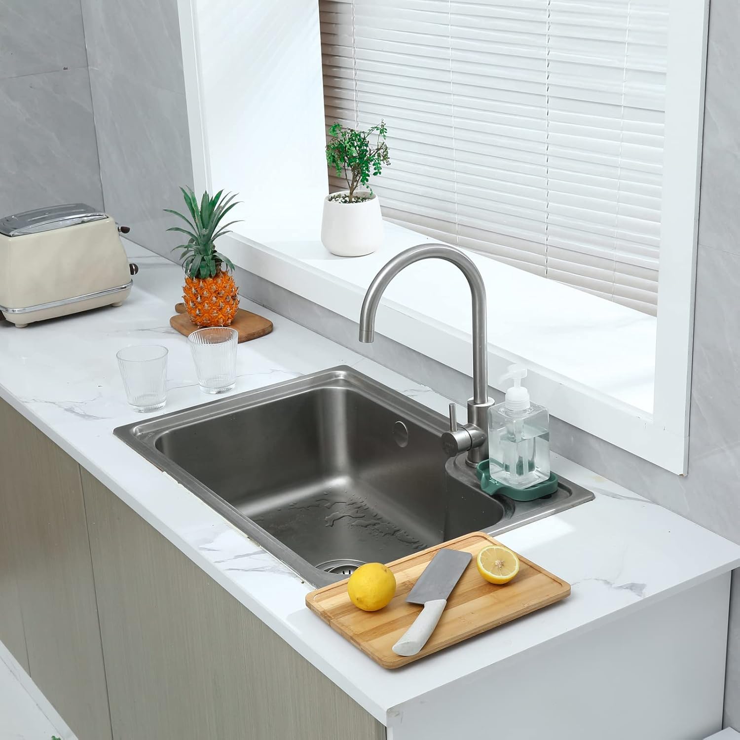 MicoYang Silicone Soap Dish with Drain Spout - Green 49x32 Inch